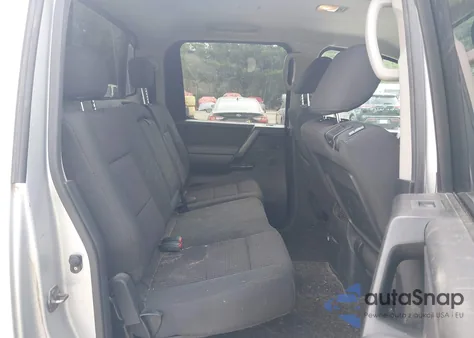 2010 Nissan Titan Se z USA, uszkodzony, nr VIN 1N6AA0EC7AN321572